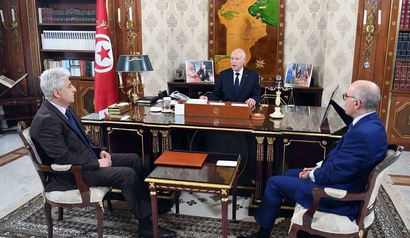 Kaïs Saïed examine l'opération de rapatriement des Tunisiens bloqués au Soudan