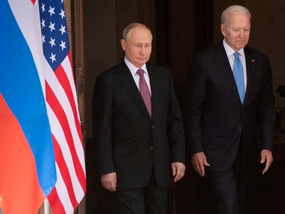 Ukraine : Une démonstration de force, Poutine décore les pilotes qui ont humilié Biden