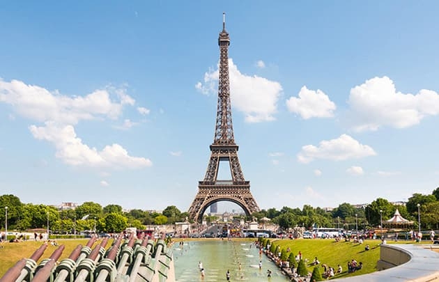 Une première en France : Paris vote pour le triplement des tarifs de stationnement des...