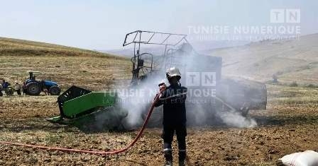 Tunisie – Jendouba : IMAGES : Des incendies à répétition dans des moissonneuses batteuses