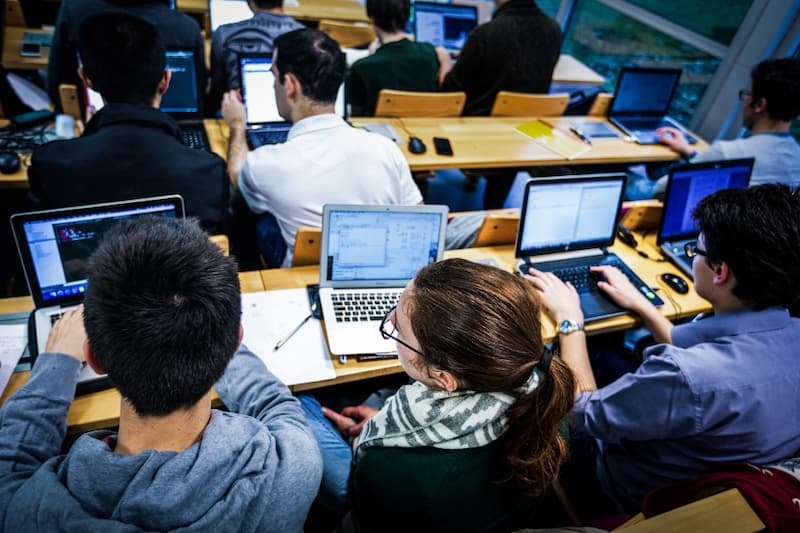 Bientôt un système d’intelligence artificielle 100% tunisien dans l’enseignement supérieur