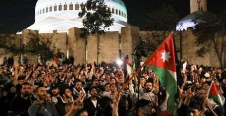 Jordanie : Des manifestants s’attaquent à l’ambassade d’Israël à Amman