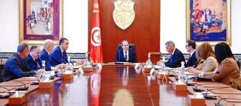 Tunisie : Hachani préside une réunion de la commission de direction chargée de la vérification des...