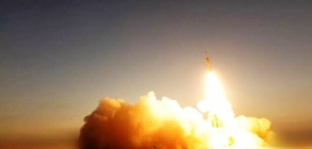 Un navire britannique torpillé par un missile au large du Yemen