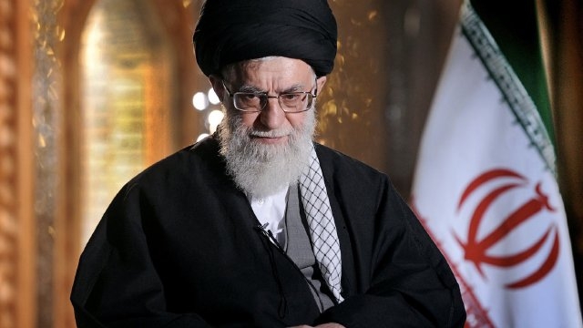 Double explosion en Iran: L’ayatollah Khamenei promet une ” réponse sévère”