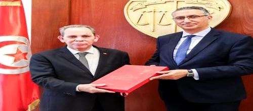 Tunisie – Hachani reçoit une copie du rapport final de l’audit des recrutements de 2011...