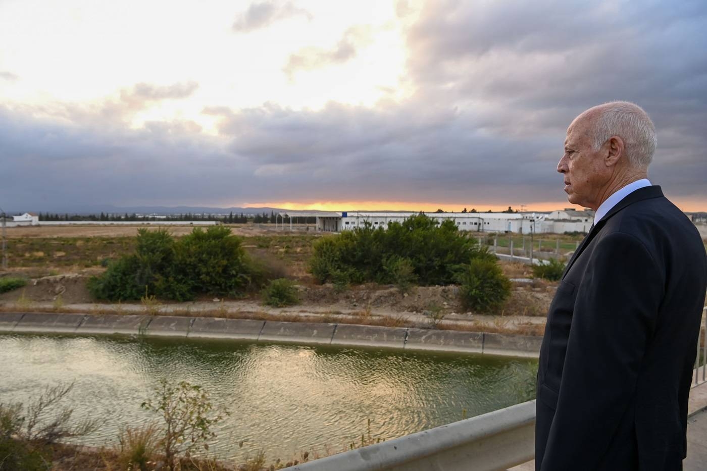 Kais Saied s’engage à résoudre la crise de l’eau : un tour des barrages pour...