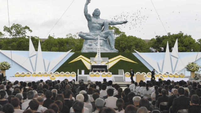 Japon-9 août 1945 : Israël n’a pas été invité à Nagasaki, les USA, la France,...