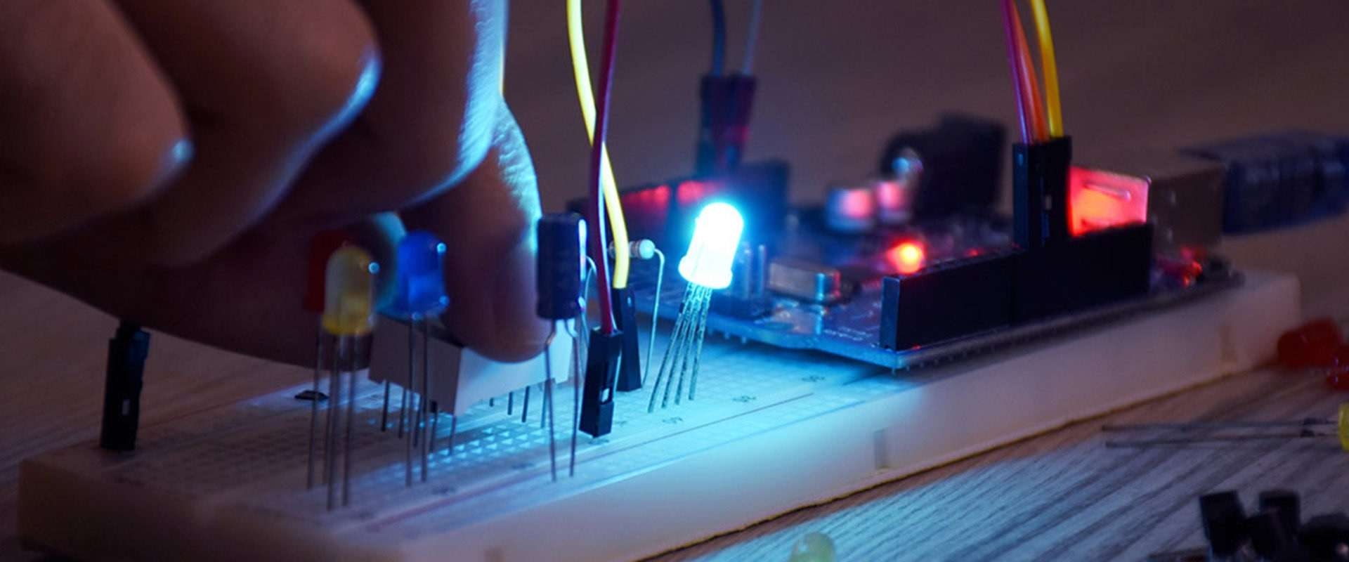 L’industrie des composants électroniques : Un secteur résilient en pleine croissance