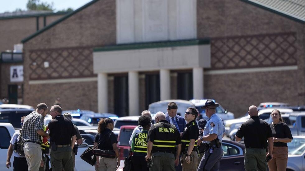 USA : Énième tuerie dans un lycée, un élève “tranquille” de 14 ans abat 2...