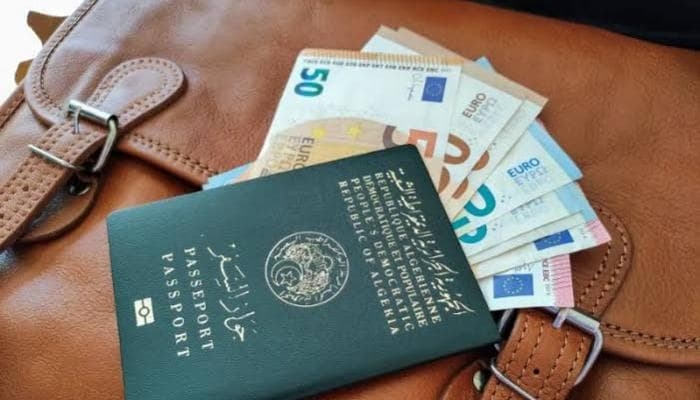 Algérie: Augmentation du montant de l’allocation touristique et Hadj