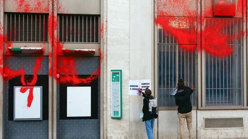 Des agences BNP Paribas peintes en rouge : des militants dénoncent un lien financier avec...