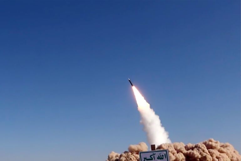 Des millions d’Israéliens se réfugient dans les abris après la chute d’un missile yéménite près...