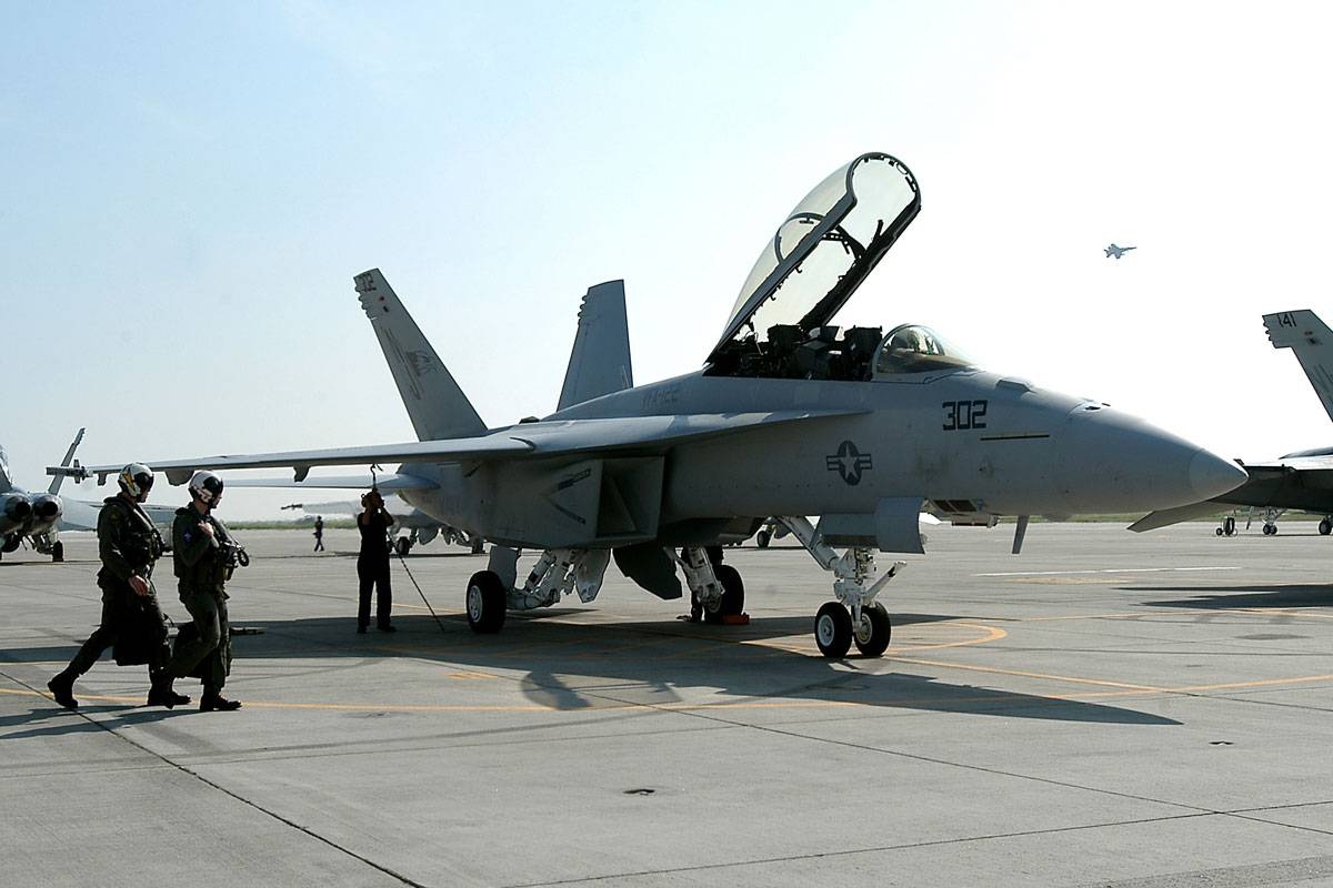Mer Rouge : En 8 jours 2 avions de combat américains coulent “accidentellement”