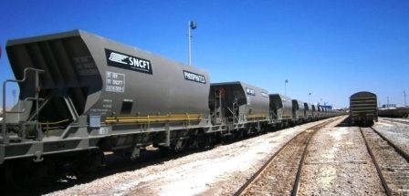 Tunisie – Reprise du transport du phosphate par train depuis Oum El Araies à l’arrêt...