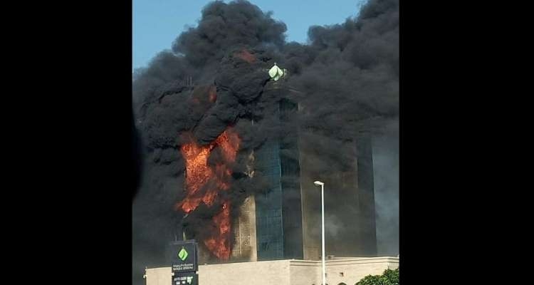 Ouverture d'une enquête suite à l’incendie du siège de la Banque Zitouna