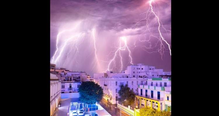 La danse des éclairs à Tunis