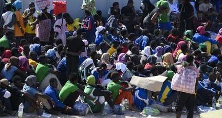 Afflux record de migrants à Lampedusa : Meloni tire la sonnette d’alarme