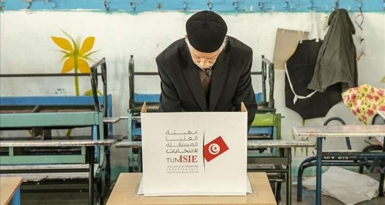 Les Tunisiens appelés aux urnes pour choisir leurs représentants locaux