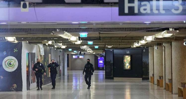 France : Attaque au couteau à la gare de Lyon, trois blessés