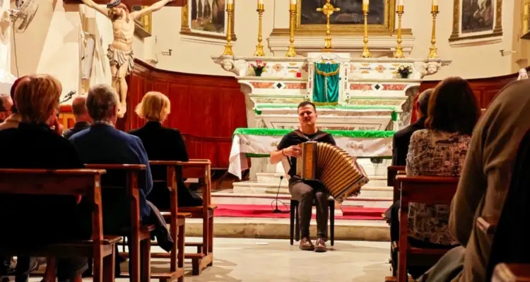 Tunisie : Jakob Steinkellner enchante l'église de la Goulette