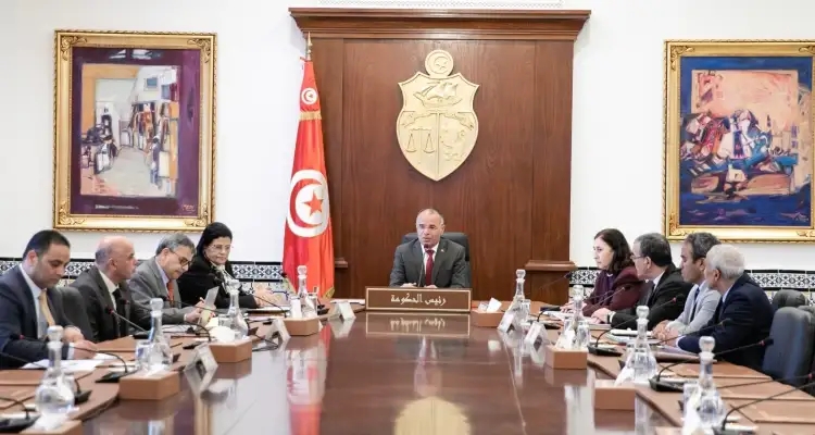 Tunisie : Renforcement du transport public discuté en conseil ministériel restreint