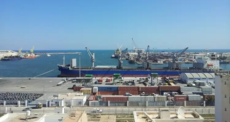 Tunisie : Une cargaison algérienne de 5 300 tonnes de gaz domestique accoste à Bizerte