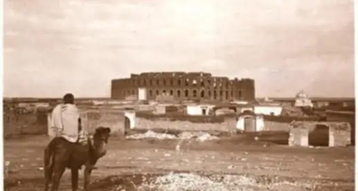Tunisie - Nostalgies : La solitude de l'amphithéâtre antique