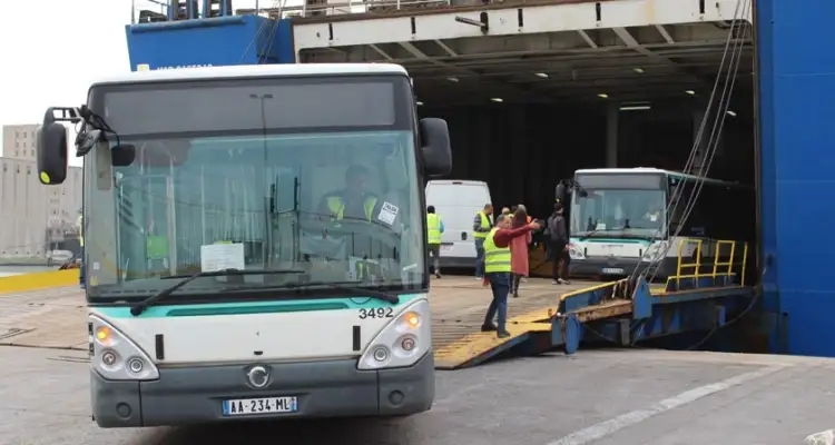 Tunisie : 75 bus français usagés attendus demain au port de la Goulette