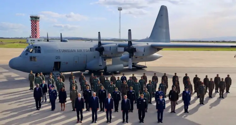 Tunisie : l'Armée de l'air reçoit un troisième C-130 des États-Unis