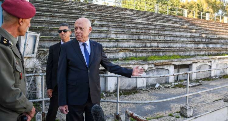 Kais Saïed en visite inopinée à la piscine municipale du Belvédère