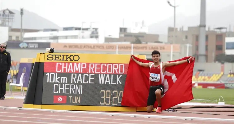 Rayen Cherni, Champion du Monde Junior du 10 000m marche