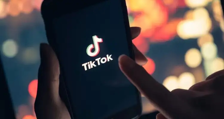 Les Américains privés de TikTok dès dimanche ?