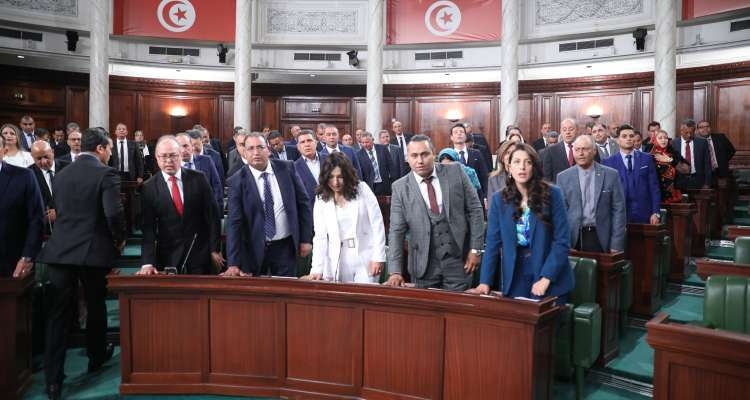 8 نواب يترشحون لرئاسة البرلمان الجديد.. فمن هم!