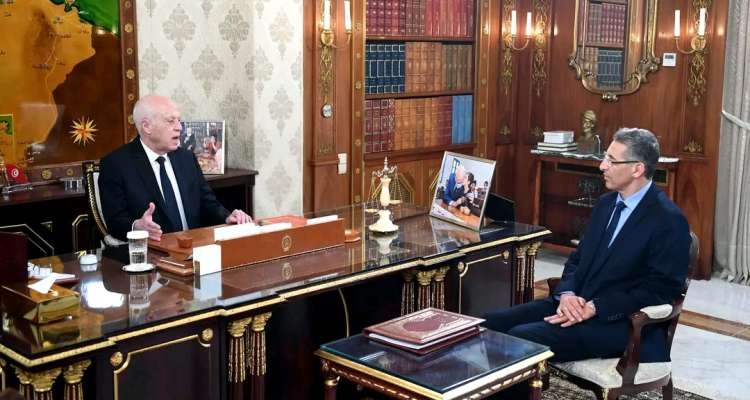 سعيد: لا تسامح مع من يسعى لتجويع الشعب