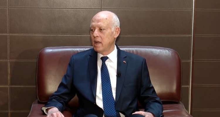 سعيد: لن نفرط في المؤسسات العمومية