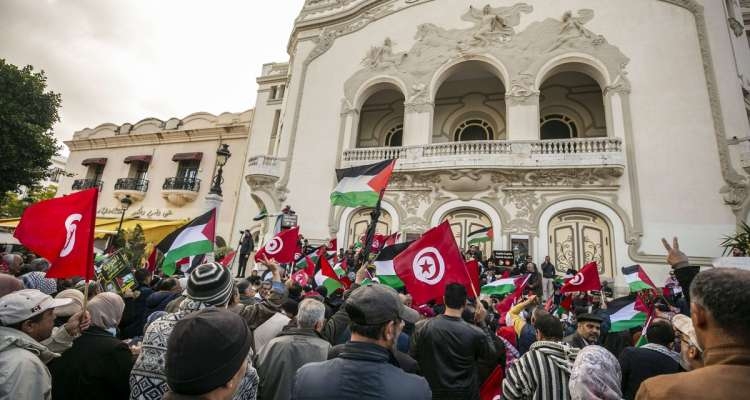 جامعة المتقاعدين تحتج