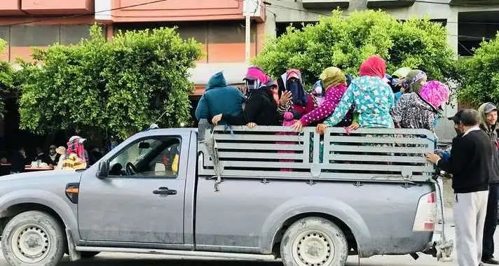 القيروان: وفاة فتاة وإصابة 10 نساء في حادث انقلاب شاحنة فلاحية