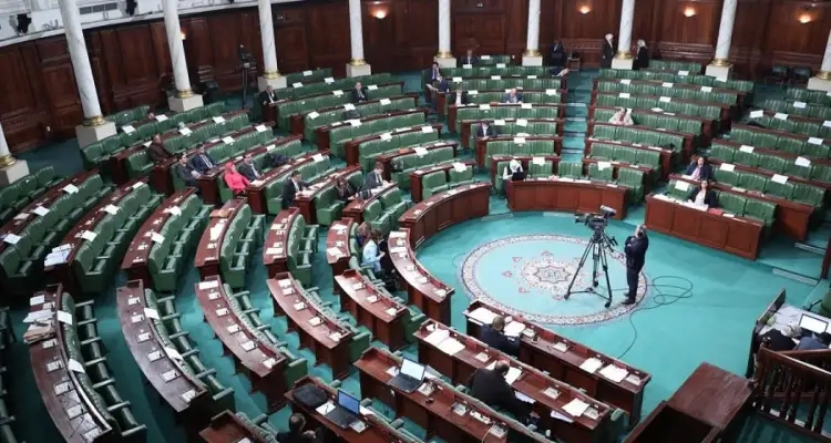 نائب بالبرلمان يدعو إلى استغلال المساجين في عدد من الأشغال العامة