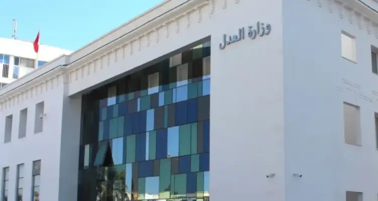 عمادة المحامين تردّ على وزارة العدل بخصوص شبهات التعذيب