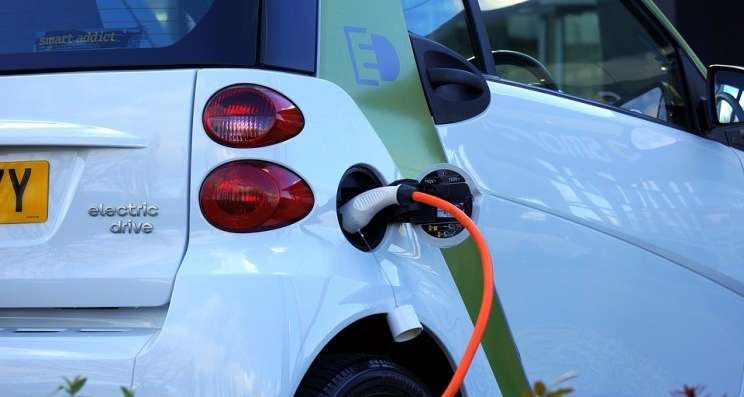 Vers une subvention de 10 mille dinars pour une voiture électrique