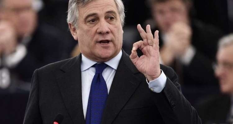 "La stabilité de la Tunisie est cruciale pour la stabilité de la région", estime Tajani