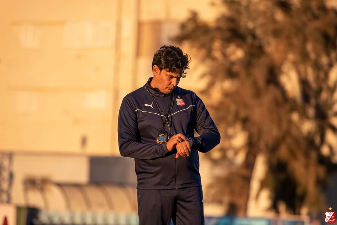 يشرف على تدريبه لسعد الدريدي.. جماهير أهلي بنغازي تحرق أرضية الملعب بعد الإنسحاب من مسابقة الكأس