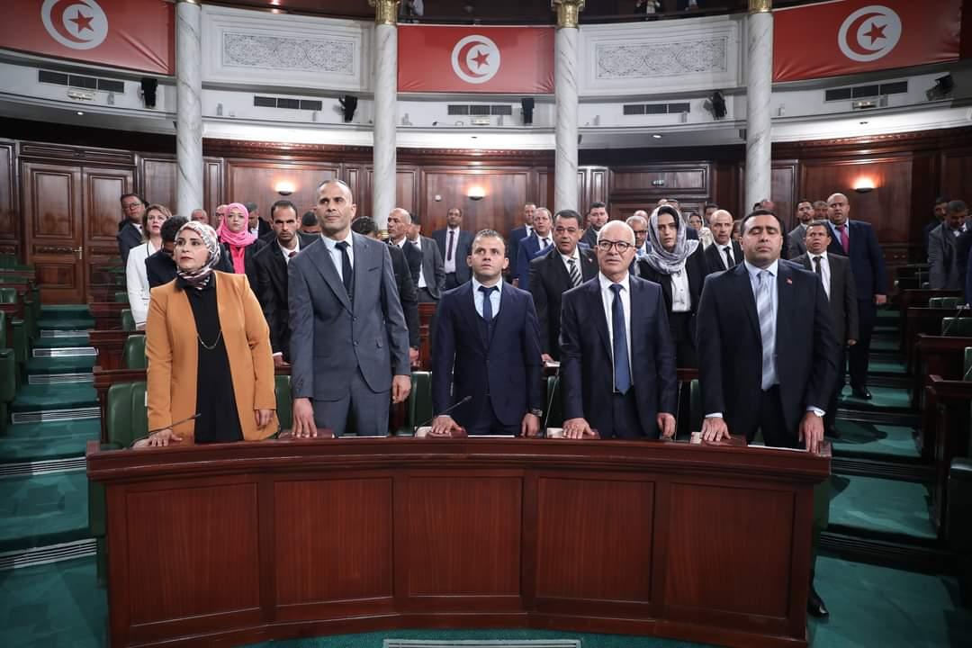صور : نواب الشّعب الجدد يؤدون اليمين