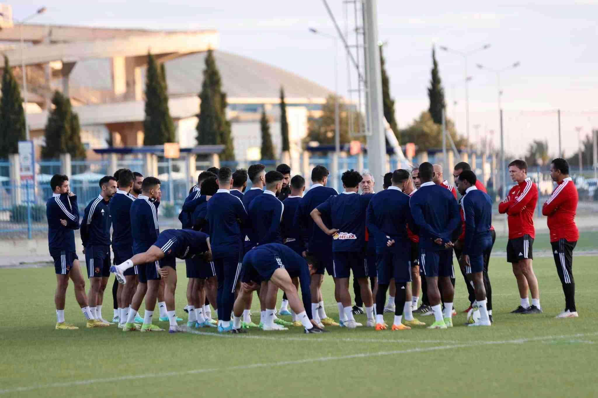 طبيب الأهلي المصري يُوضّح بخصوص جاهزية اللاعبين لمواجهة الترجي