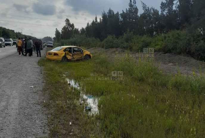 تونس: وفاة شخص في حادث اصطدام تاكسي بسيارة جزائرية (صور)