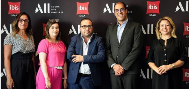 عقد شراكة استراتيجية بين IBIS صفاقس وHANDISUCCESS لتعزيز إدماج الأشخاص ذوي الإعاقة في سوق العمل