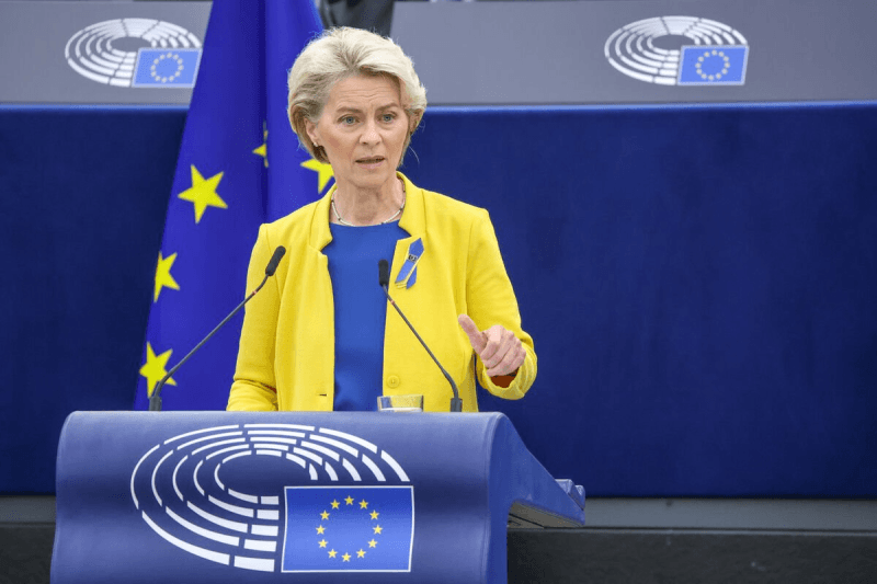 Ursula von der Leyen reconduite à la tête de la Commission UE