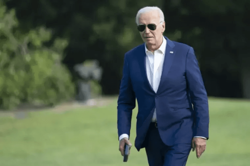 Biden se dit déterminé à mener à bien sa campagne face à Trump