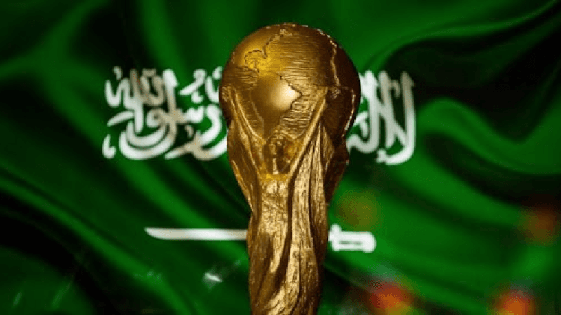 السعودية تسلّم ملف ترشحها لاستضافة كأس العالم 2034